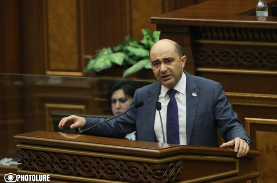 Եթե երկու կողմն էլ փաստաթղթի հետ պրոբլեմ չունեն, Փաշինյանը պնդում է՝ դա 100 տոկոսով համապատասխանում ՀՀ ազգային շահերին, ինչու՞մն է խնդիրը, որ չի լուսաբանվում գոնե խորհրդարանական ուժերին. Մարուքյան
