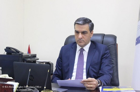 Հանրային հարցումները փաստում են՝ Արման Թաթոյանը լավագույն հանրային գործիչն է