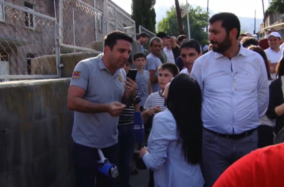 Ալեն Սիմոնյանը միջամտել է Tert.am-ի աշխատանքին, հորդորել՝ լքել տարածքը