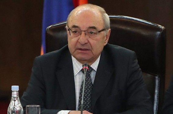 «Շատ վտանգավոր եմ համարում Լևոն Տեր-Պետրոսյանի վերջին հարցազրույցը»․ Վազգեն Մանուկյան