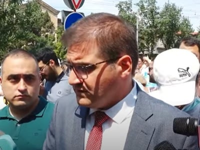 Արման Բաբաջանյանն ու նրա կուսակիցները սպառնում են ՍԴ դատավորների նկատմամբ քրեական հետապնդումներով
