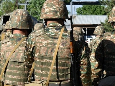 В случае идентификации и захоронения тела без вести пропавшего военнослужащего ежемесячная выплата прекращается