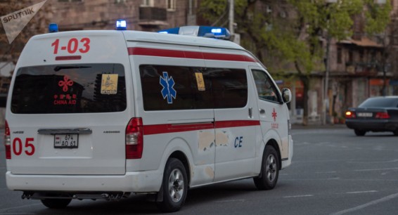 В Ереване мужчина совершил попытку самосожжения перед офисом омбудсмена Армении