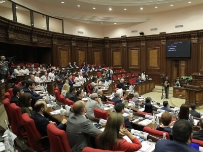 Блок «Армения» бойкотирует голосование по избранию Рубена Рубиняна вице-спикером парламента