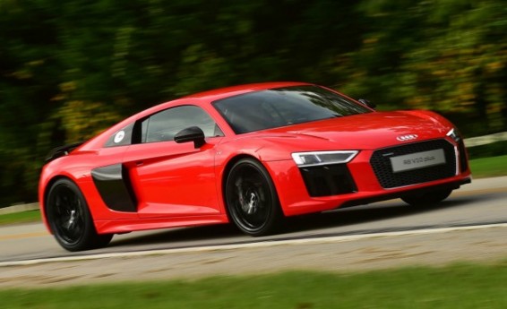 Microsoft подарит геймерам Audi R8
