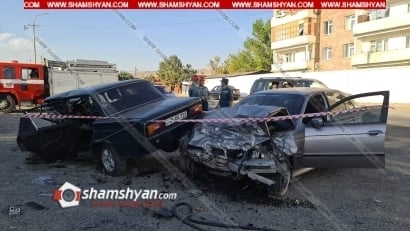 Խոշոր ավտովթար Կոտայքի մարզում. Լուսակերտի զորամասի դիմաց բախվել են BMW-ն ու 06-ը