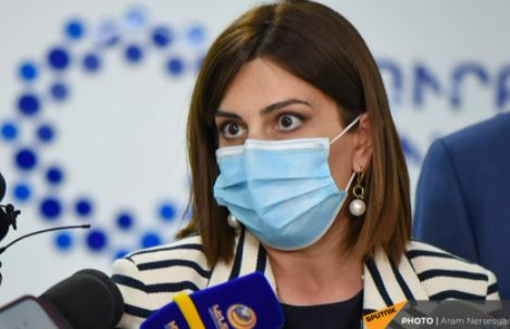В Армении около 700 человек с COVID находятся в тяжелом состоянии, 60 - на ИВЛ - Аванесян