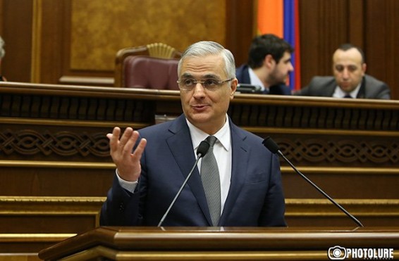 Ավելի լավ է, լսեք այն, ինչ որ ես եմ ձեզ ասում. Մհեր Գրիգորյան