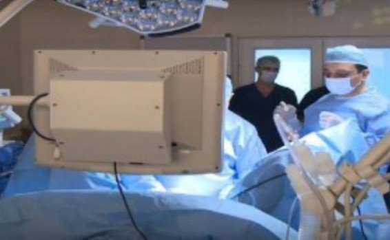 Նախարարական կաբինետից ուղիղ վիրահատարան. Արմեն Մուրադյանը բարդ վիրահատություն է կատարել