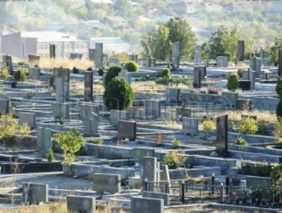 Գերեզմանատան վարիչը մահացածների հարազատներից ավելի քան 2,2 մլն դրամ կաշառք է վերցրել. ԱԱԾ բացահայտումը