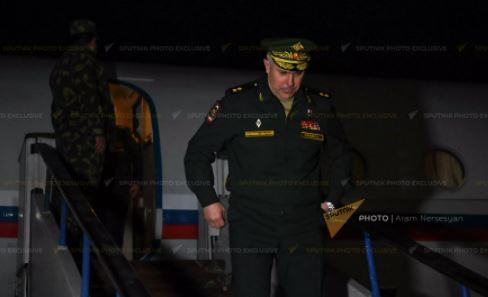 Генерал Мурадов прибывает в Карабах со специальной миссией – СМИ