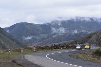 Ստեփանակերտ-Շուշի-Բերձոր միջպետական ճանապարհը երկկողմանի բաց է. Ոստիկանությունը միջադեպից դեռ մանրամասներ չի հայտնում