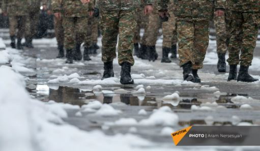 Еще 36 военных и семьи погибших в Нагорном Карабахе получили компенсации