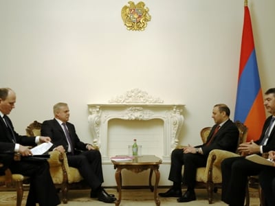 ՀՀ ԱԽ քարտուղարը հանդիպել է Զասի հետ, մտքեր են փոխանակել սահմանների լարվածության թուլացմանը նպաստելու վերաբերյալ