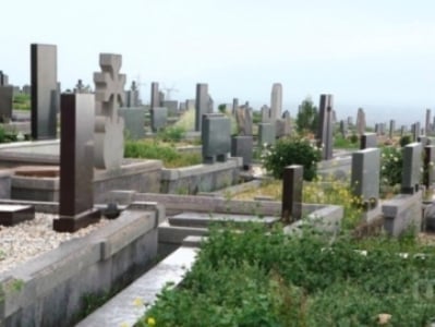 Որդու գերեզմանին ինքնասպանության փորձ կատարած դպրոցի տնօրենը հիվանդանոցում մահացել է. նրա դեմ քրգործ կար