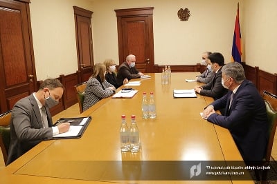 ՊԵԿ նախագահն ԱՄՆ դեսպանի հետ հարկային և մաքսային վարչարարության ոլորտներում համագործակցությանն առնչվող հարցեր է քննարկել