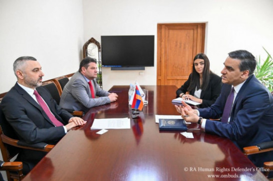 ՀՀ մարդու իրավունքների պաշտպանի պաշտոնում Արման Թաթոյանը հանդիպել է Բուլղարիայի դեսպանի հետ․ քննարկվել են համատեղ ծրագրերի արդյունքները