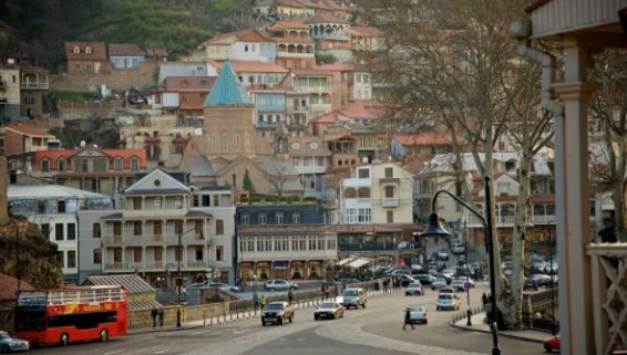 Тбилиси не стал вводить санкции против Москвы. Почему это хорошо для Еревана?