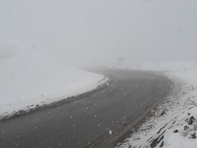 Սարավան-Զանգեր ավտոճանապարհին բուք է, Ջերմուկում ձյուն է տեղում