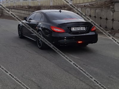 «Mercedes CLՏ 63»-ը Երեւանում շրջում էր կեղծ գոլդ համարանիշներով. Ղեկին ոստիկանության նախկին աշխատակցի որդին է եղել