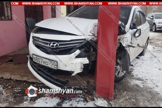 Չարենցավանում բախվել են Honda և ՎԱԶ 2121 մակնիշի ավտոմեքենաները. կա վիրավոր. shamshyan.com