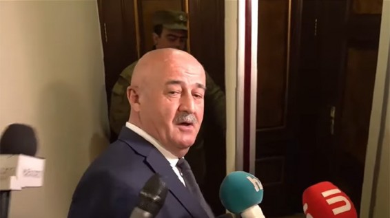 Պատերազմ է, պա-տե-րազմ. Հովիկ Աղազարյան