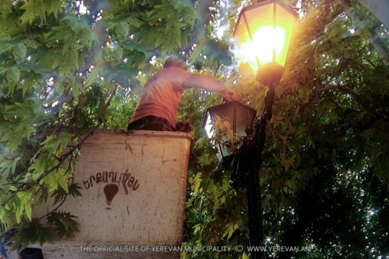 Ամենօրյա աշխատանքներ` Երևանի արտաքին լուսավորության ցանցում