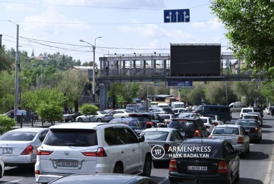 В Ереване на данный момент нет перекрытых улиц и транспортных узлов: Полиция РА