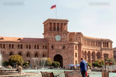 «Փաստ». Տնտեսությունը քանդող «քաղաքականություն»