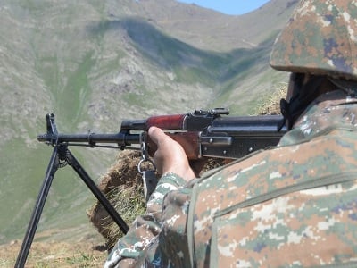 Ադրբեջանը կրակ է բացել հայ-ադրբեջանական սահմանի արևմտյան հատվածում տեղակայված մարտական դիրքերի ուղղությամբ․ ՊՆ