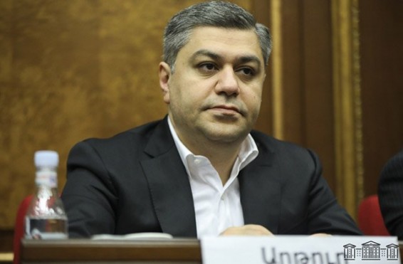 «Պատասխանում են մարդուն…»․ Արթուր Վանեցյան