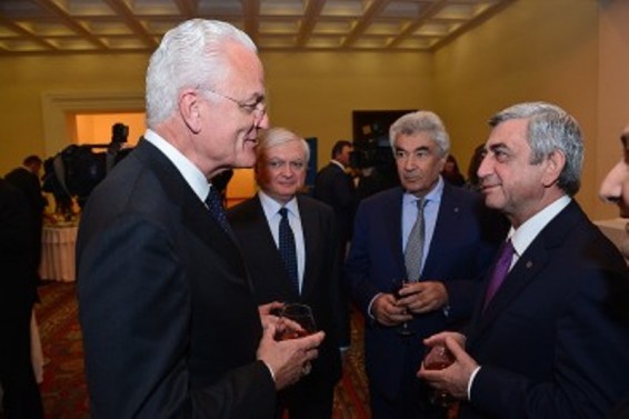 Նախագահի անունից կազմակերպվել է ընդունելություն ի պատիվ երևանյան միջազգային խորհրդաժողովի մասնակիցների