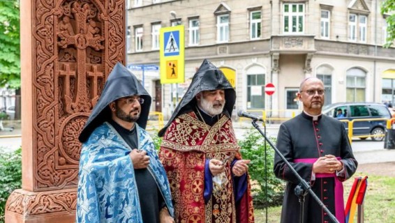 В Забже установили хачкар, посвященный армяно-польской дружбе