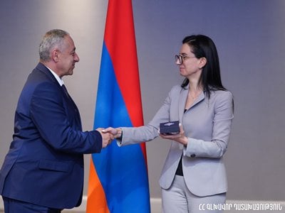 Դատախազներն ու Դատախազության աշխատակիցները պարգևատրվել են