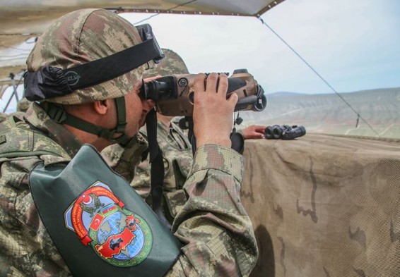 В Баку опровергли утверждения о концентрации войск