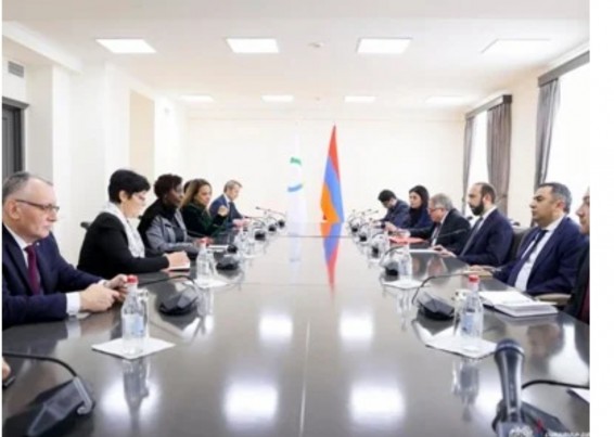 ԱԳՆ-ում մեկնարկել է Միրզոյանի և Մուշիկիվաբոյի՝ ընդլայնված կազմով հանդիպումը