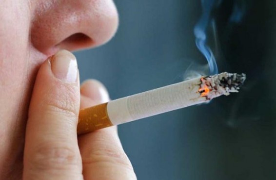 Ծխելը ՄԻԱՎ-ախտահարվածներին ավելի արագ է սպանում, քան վիրուսն ինքը