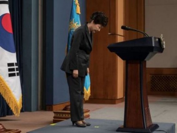 Հարավային Կորեայի նախագահը ներողություն է խնդրել ընկերուհու հետ կապված սկանդալի համար