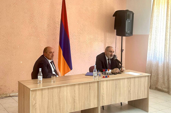 Փաշինյանը հանդիպել է Կիրանցի բնակիչների հետ