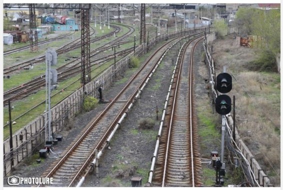 На восстановление железной дороги в Лори потребуется много времени - Саносян сообщил о запуске альтернативной схемы