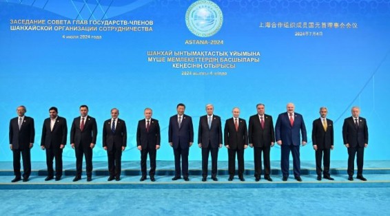 Лидеры стран ШОС подписали Астанинскую декларацию объединения