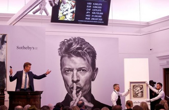 Sotheby`s-ում Բոուիի հավաքածուի աճուրդի առաջին օրը ռեկորդային 24,3 մլն ֆունտ ստեռլինգ է բերել