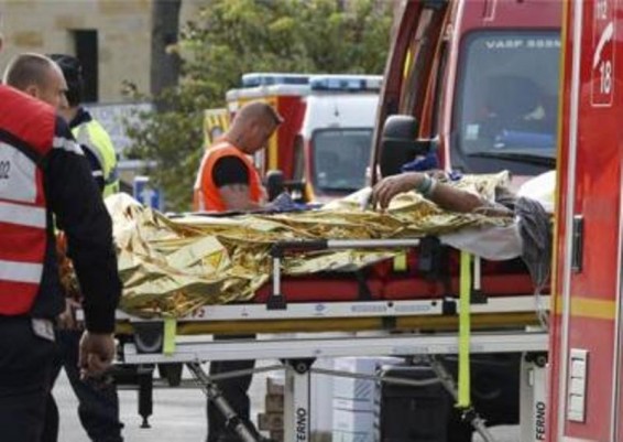 Ֆրանսիայում դպրոցական ավտոբուսի եւ բեռնատարի բախումից 3 մարդ է վիրավորվել