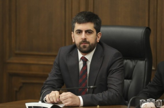Փաստորեն, աշխարհի ամենաուժեղ կուսակցությունն ենք մենք, պետք է մեզանից անհանգստանալ. ՔՊ-ականի հեգնանքը (տեսանյութ)