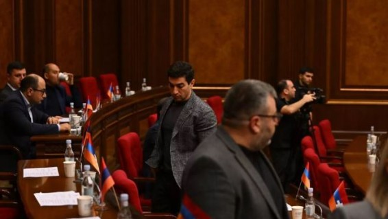 Вопрос о сложении Левоном Кочаряном депутатского мандата не обсуждается – глава фракции