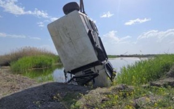 UAZ-ը լիճն է ընկել