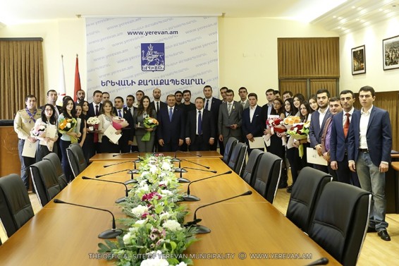 Մենք մշտապես պատրաստ ենք լսել ու քննարկել երիտասարդների կառուցողական բոլոր այն առաջարկները. Տարոն Մարգարյան