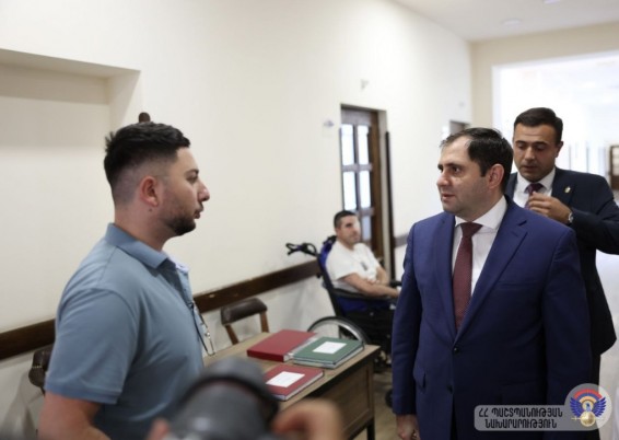 Սուրեն Պապիկյանն այցելել է «Զինվորի տուն» վերականգնողական կենտրոն