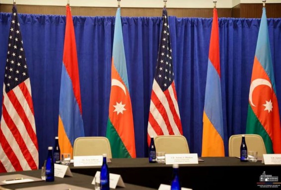 США поддерживают усилия по содействию миру и стабильности на Южном Кавказе: Госдеп - о встрече Пашинян-Алиев в ОАЭ