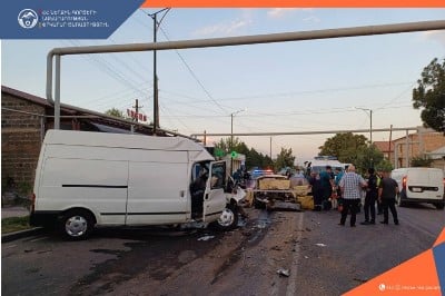 Գիշերը Մասիսում բախվել են «VAZ»-ը և «Ford»-ը․ ուղևորը տեղում մահացել է